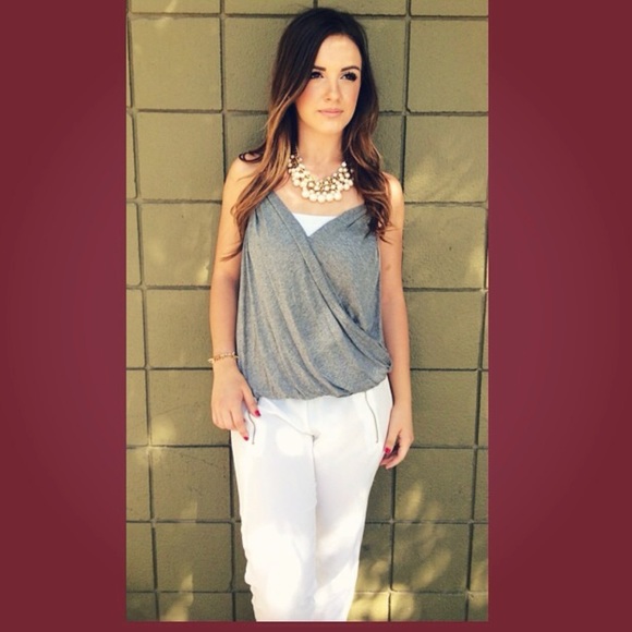 Pearl statement necklace - Picture 3 of 3