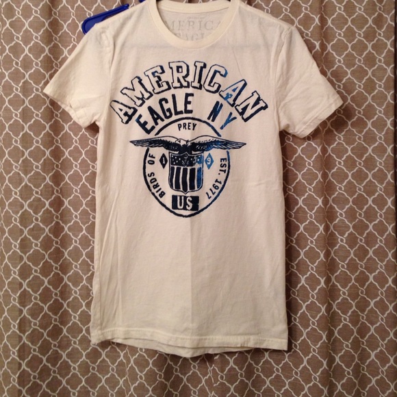 American Eagle shirt