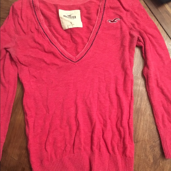 Hollister sweater