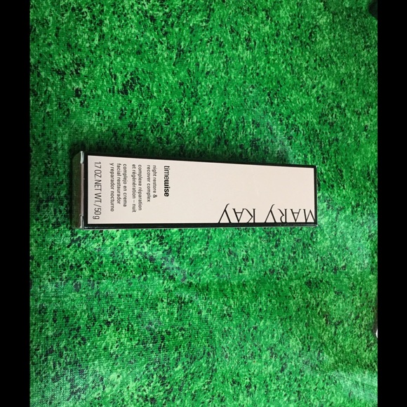 New Timewise Night Restore & Recover Complex