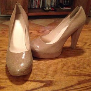 CALVIN KLEIN JACQUARD SNAKE PUMP