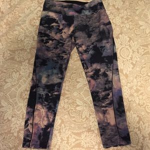 Vera wang yoga pants