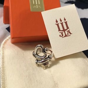 Beautiful James Avery key to my heart ring