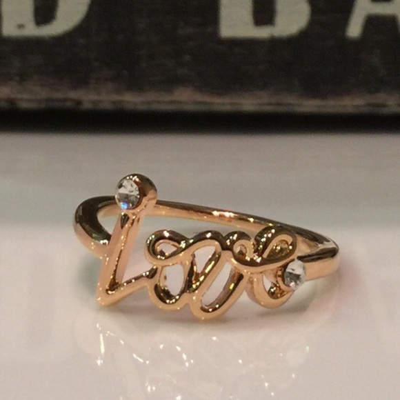 ❤️LOVE RING❤️ - Picture 2 of 4