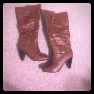 Caramel boots