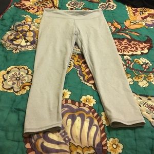 Fabletics Capri leggings white/blue stripe