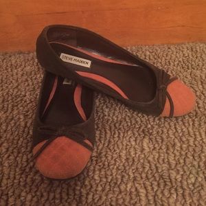 Steve Madden brown quilted cap toe suede bow flats