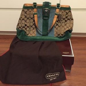 Vintage COACH Signature C Green Suede Purse