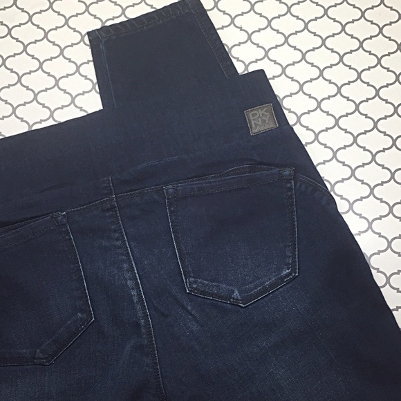 Darker Blue Sculpted Jean Leggings - Picture 2 of 4