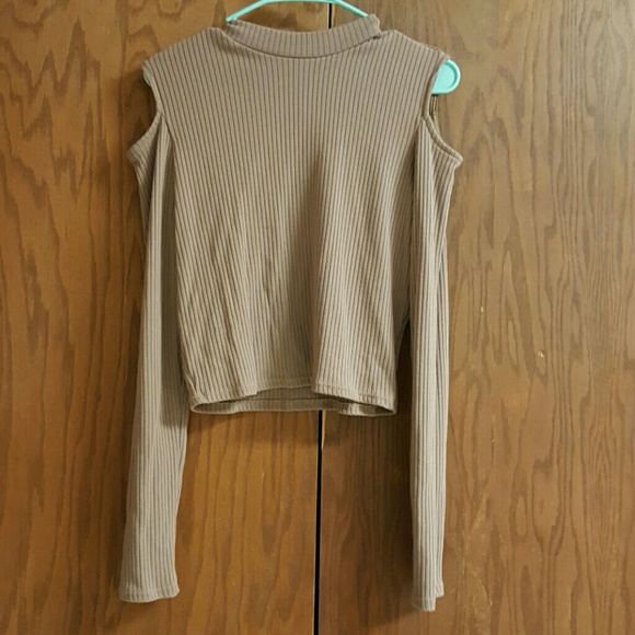 Light brown/tan crop top