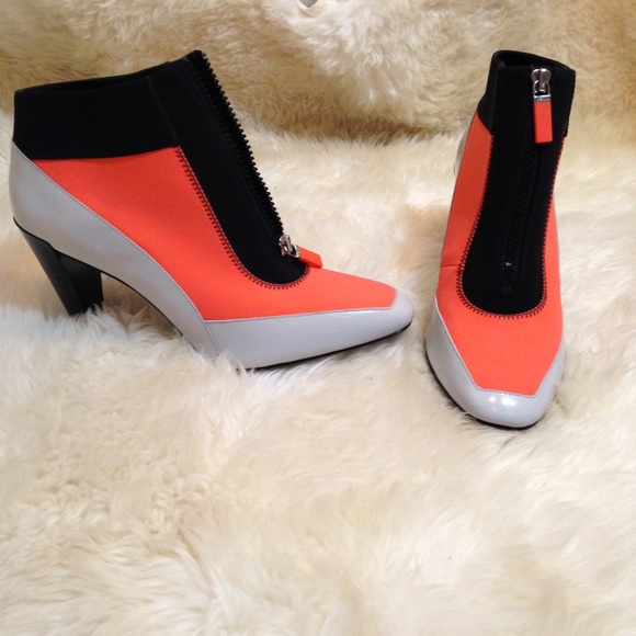 💙FINAL PRICE DROP💙 KENZO Neoprene Heeled Booties - Picture 2 of 4