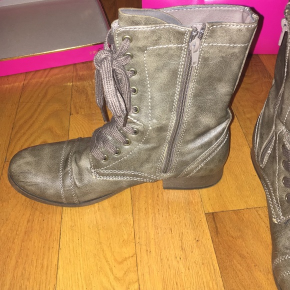 gray combat boots - Picture 2 of 4