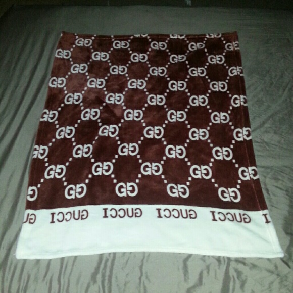 SOLD !!! New Throw Blanket