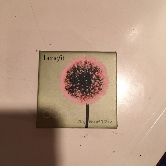 Benefit dandelion blush