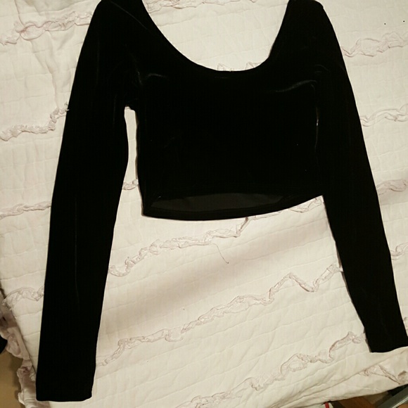 Crop top - Picture 2 of 2