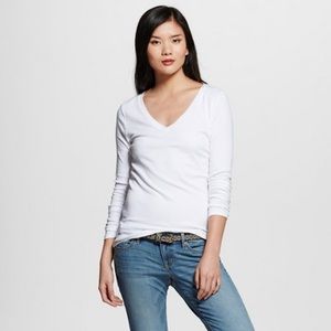 Merona™ Women's Ultimate Long Sleeve Vee Tee - XS