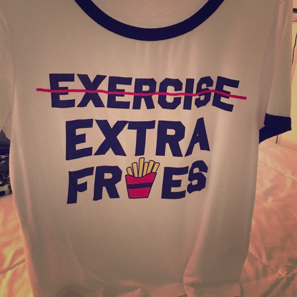 Graphic Tee Size L