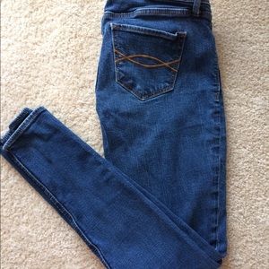 Abercrombie dark blue jeggings