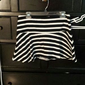 Express skirt size medium