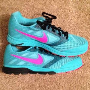 Nike Women's Zoom Fly size 11