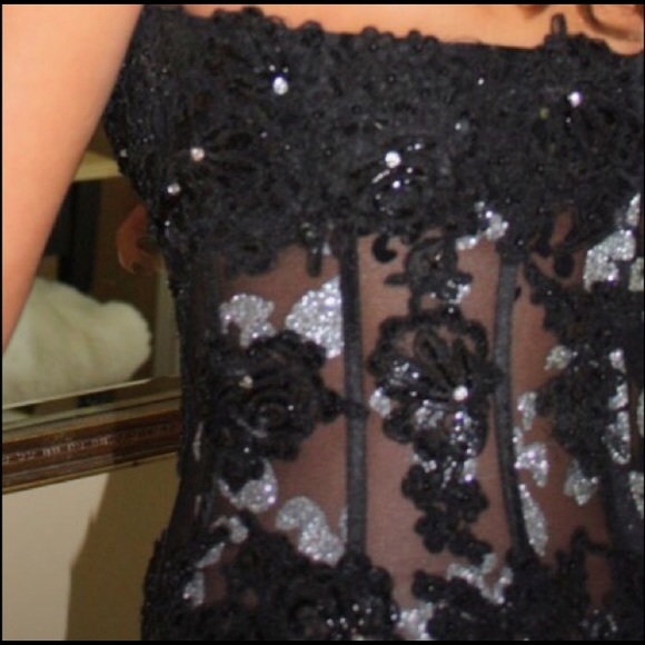 Jovani Black Formal Gown - Size 8 - Picture 4 of 4