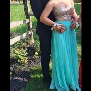 Morgan & Co Prom Dress