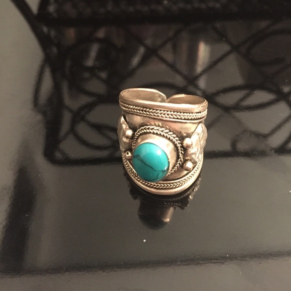 Beautiful turquoise ring!