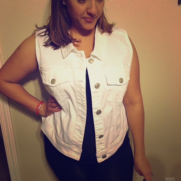 White denim vest