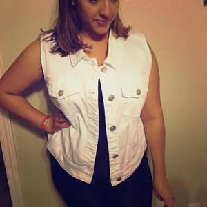 White denim vest