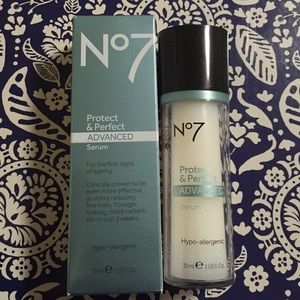 No7 PROTECT AND PERFECT ADVANCED ANTI-AGING SERUM