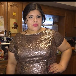 Gold/Coppery Sequin Dress! 💛