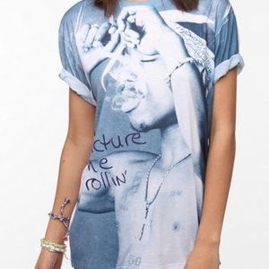 Tupac shirt