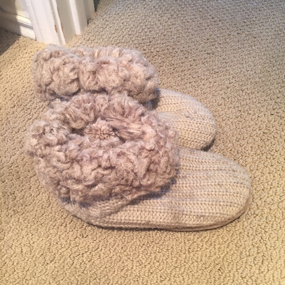 Grey size medium Gap slippers