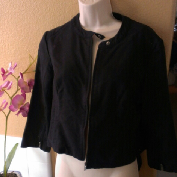 Giuliana Rancic black jacket/blazer - Picture 2 of 4