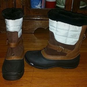 Northface snow boots