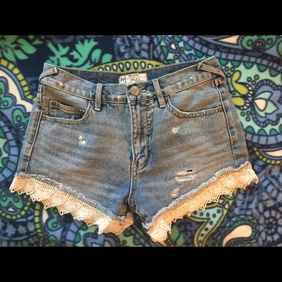 Free People Lacey denim cutoff shorts - Picture 3 of 4