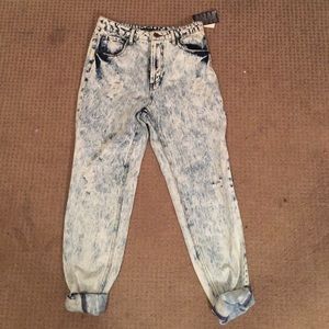 high waisted 80's acid wash jeans