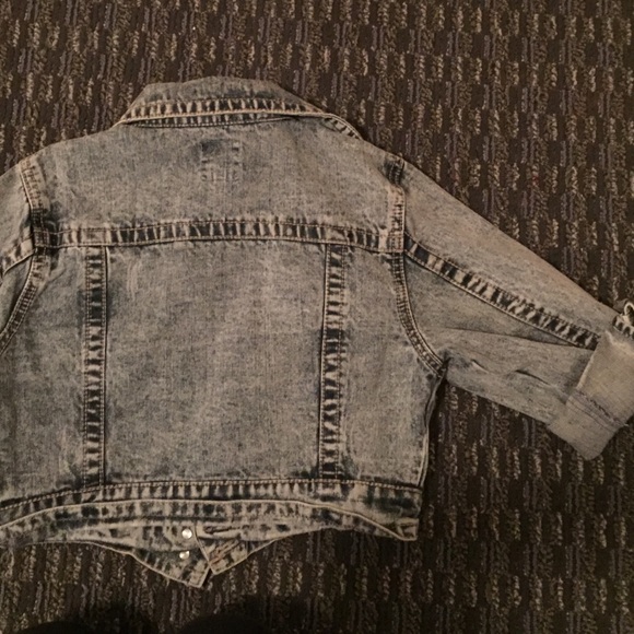 Color washed cropped denim jacket - Picture 2 of 2