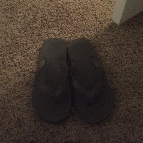Faded Glory Flip Flops