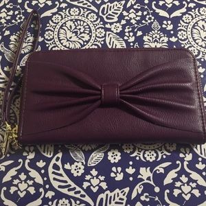 WALLET WITH IPHONE POUCH INSIDE