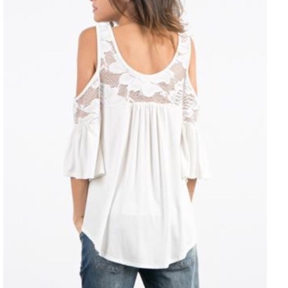 Gorgeous Cold Shoulder Lace Detail Top - Picture 3 of 4