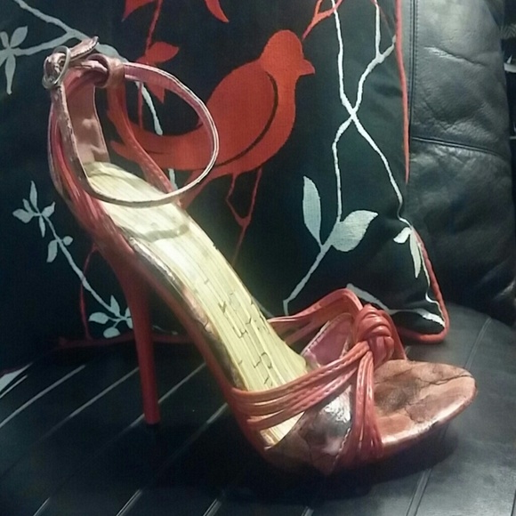 Red Hot Summer Heels! - Picture 2 of 4