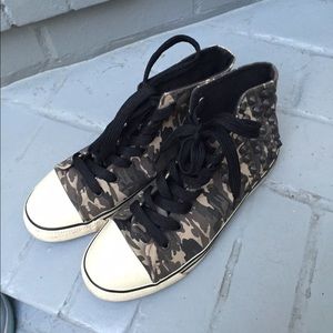 Studded camo hightop shoes