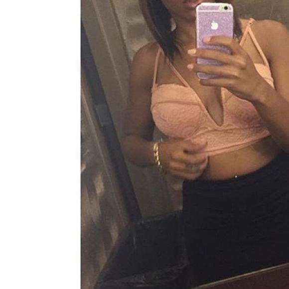 Top - Picture 2 of 3