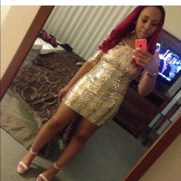 Bodycon Sequin dress - Picture 1 of 3