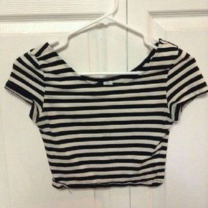 Striped crop top 🍌