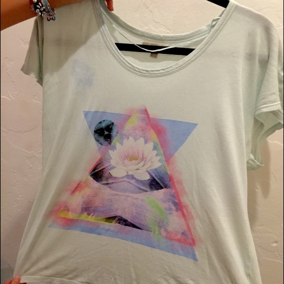 medium loose fitting Zara tee