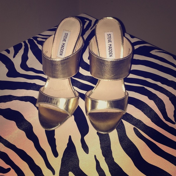 ✂️ TODAY ONLY‼️ Pale gold Double Strap Sandal