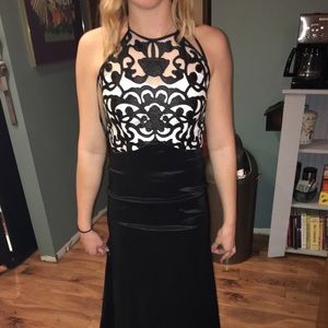 Black Fitted Prom dress size 9