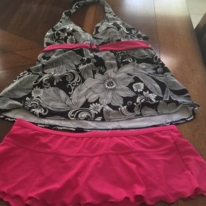 Tank swimsuit with skirt bottoms
